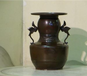 Japanese Murashi Do Vase