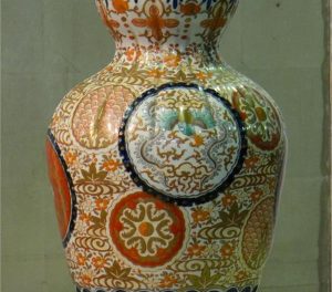Japanese Meiji Period Imari Vase