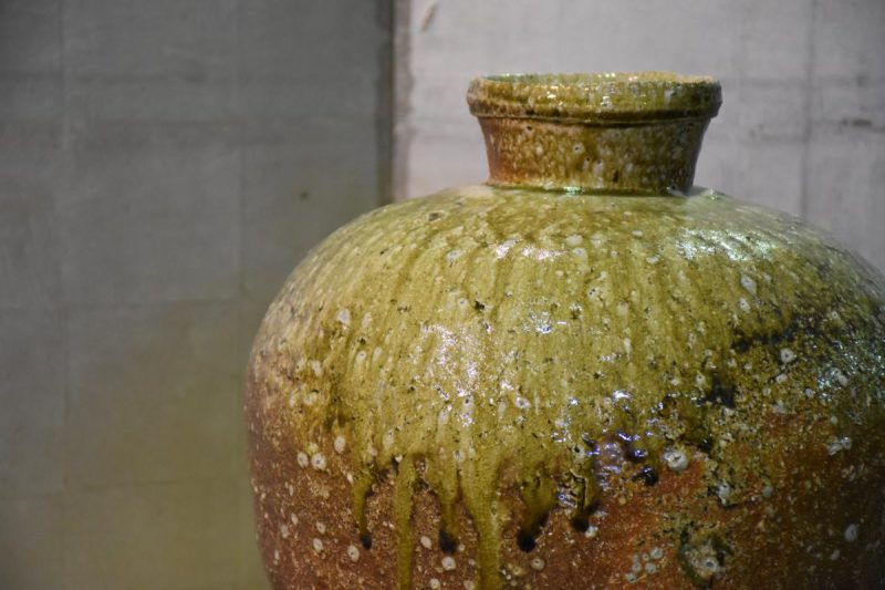 Japanese contemporary tsubo shigaraki vessel - Image 9