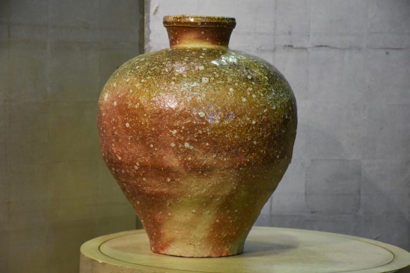 Japanese contemporary tsubo shigaraki vessel - Image 6