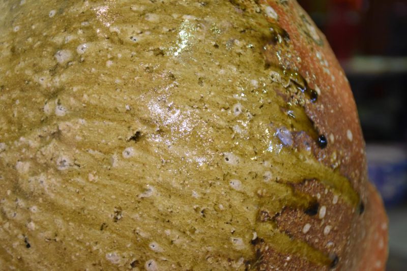 Japanese contemporary tsubo shigaraki vessel - Image 2