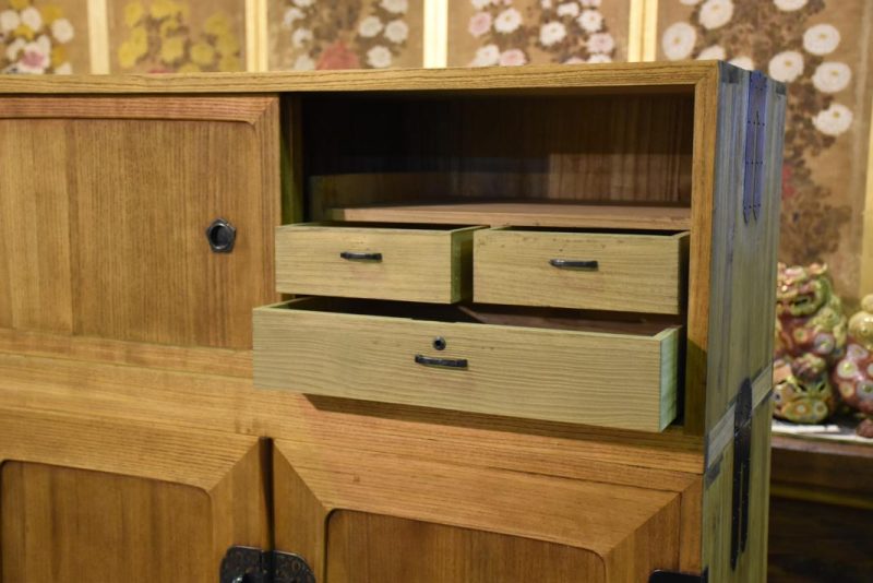 Wedding Chest - Image 9