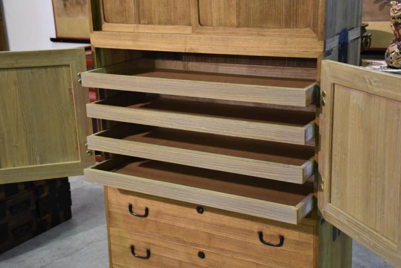 Wedding Chest - Image 6