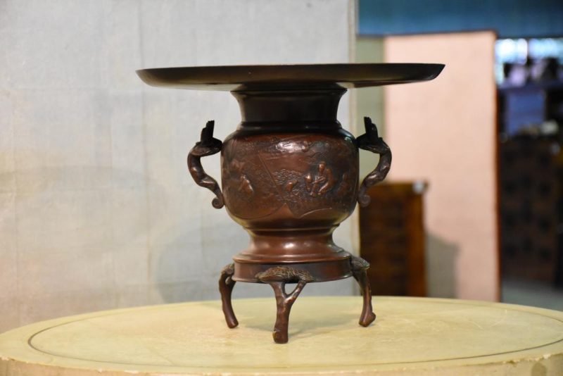 Japanese Ikebana Vase - Image 10