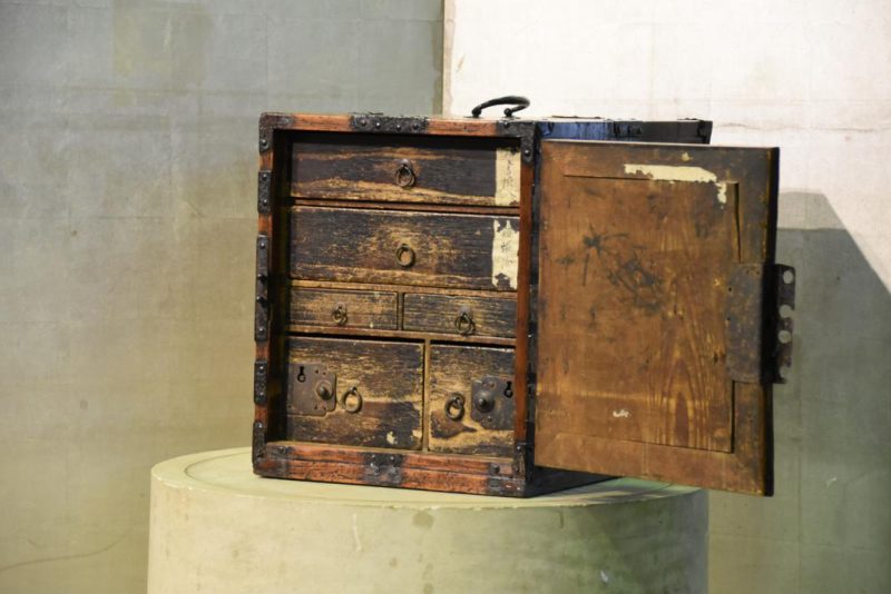 Japanese Funa Dansu (Ships Chest) - Image 10