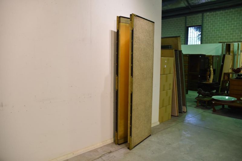 Over Sized Gold Screen - Image 14