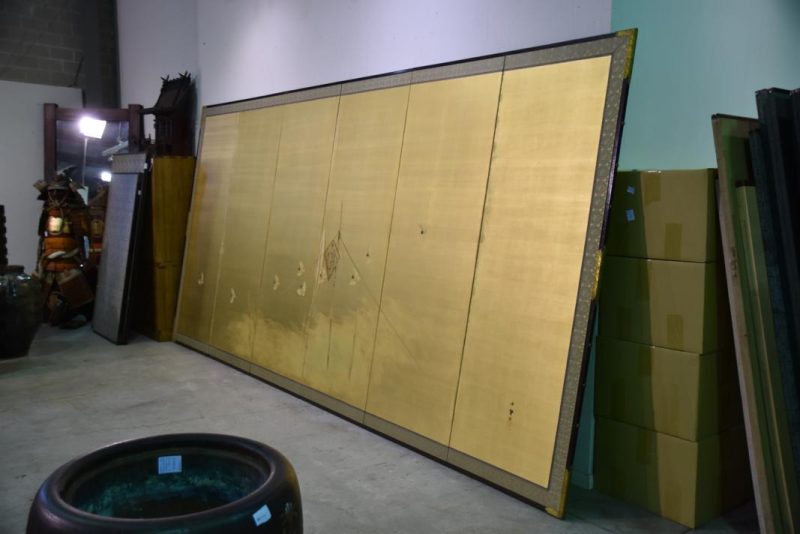 Over Sized Gold Screen - Image 3