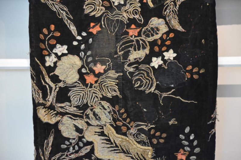 Meiji Period Wedding Kimono - Image 16