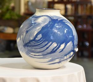 Japanese Modern Ceramic Vase
