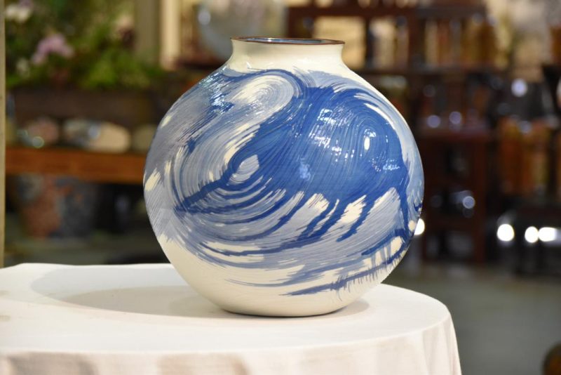 Japanese Modern Ceramic Vase
