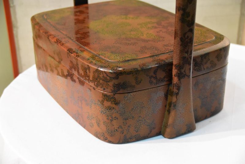 Japanese Wakasa Lacquer Lidded Box - Image 2