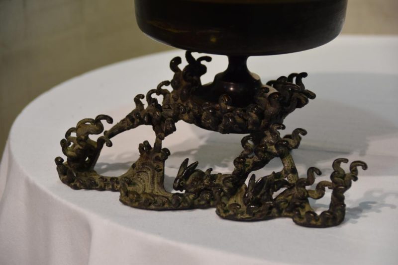Japanese Bronze Enshu Ikenobu Flower Vase - Image 12
