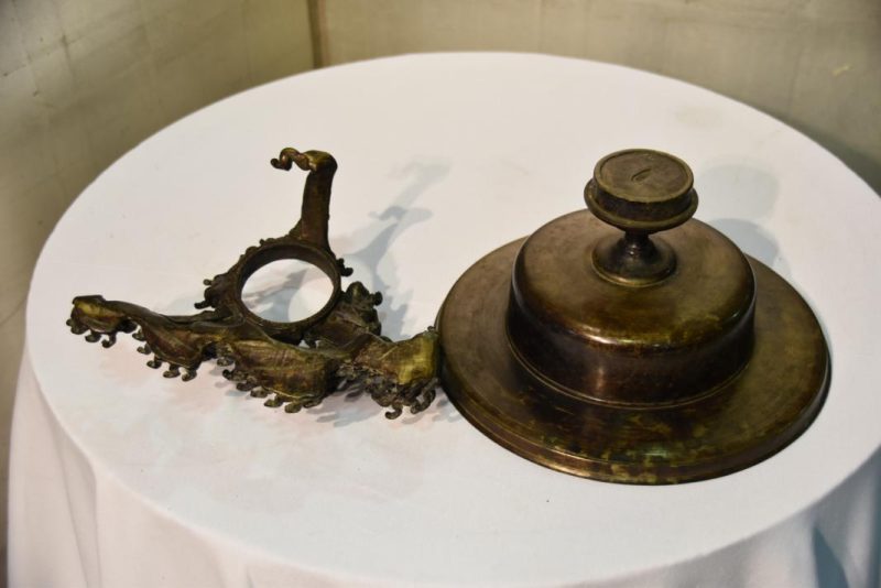 Japanese Bronze Enshu Ikenobu Flower Vase - Image 8