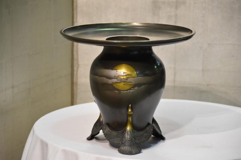 Japanese Bronze Usubata Vase - Image 11