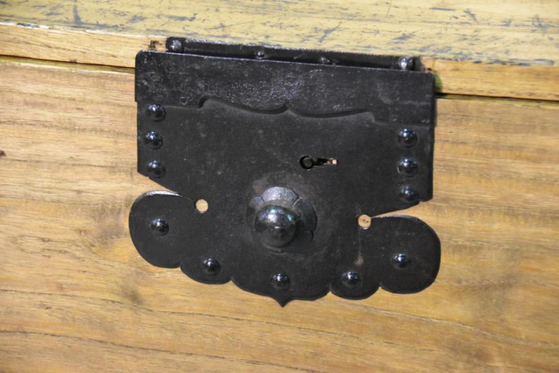 Tokyo Antique Clothing Chest - Image 9