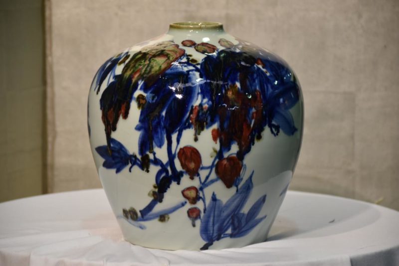 Chinese Painting Vase - Image 2