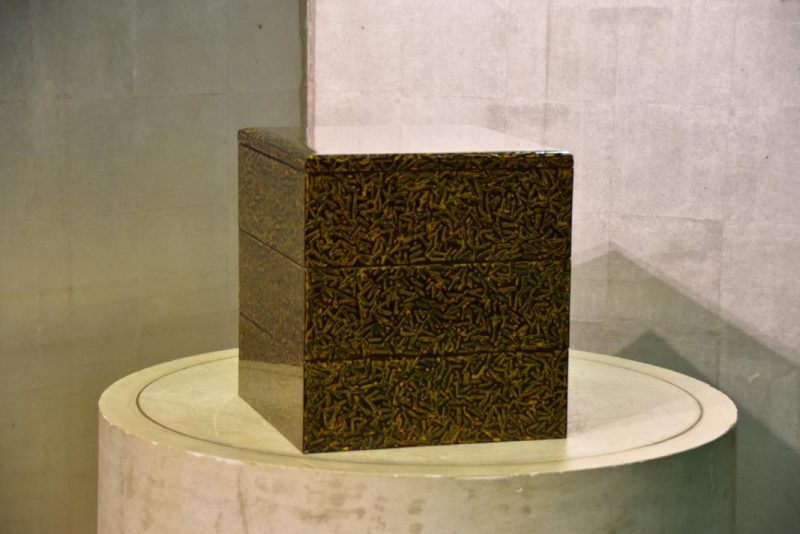 Wakasa Lacquer Jubako - Image 9