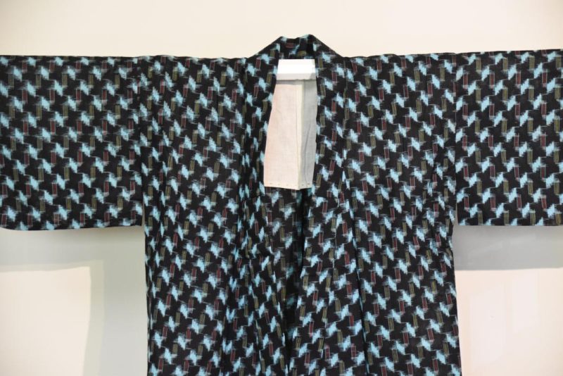 Kasuri Kimono - Image 5