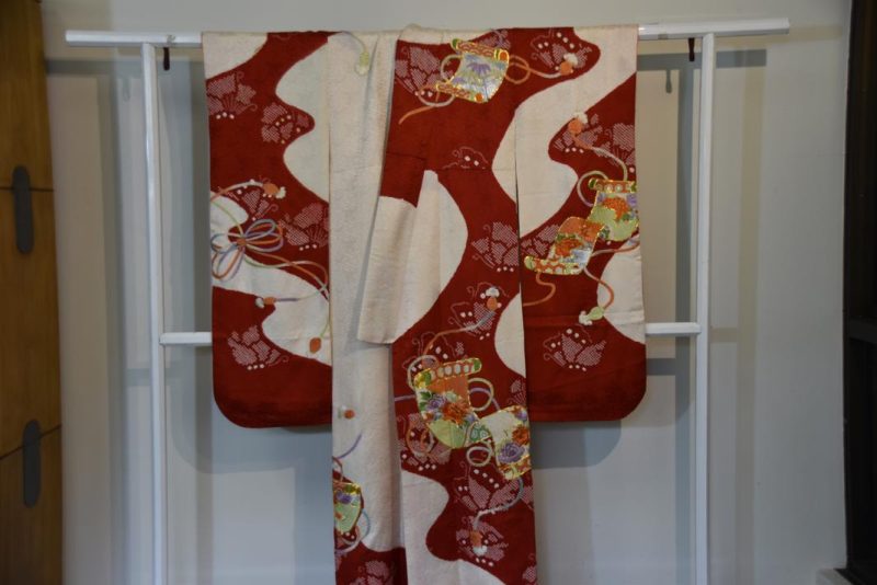 Japanese Furisode Kimono - Image 2