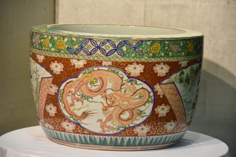 Coloured Imari Hibachi - Image 2
