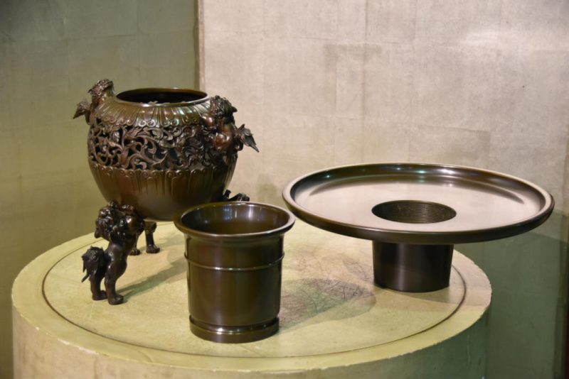 Bronze Shi Shi Ikenobu Vase - Image 6