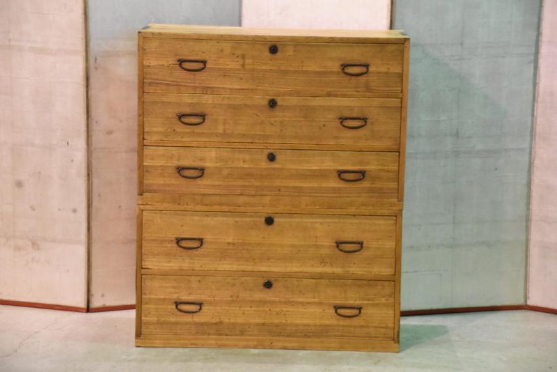 Vintage Japanese Clothing Chest - Image 2