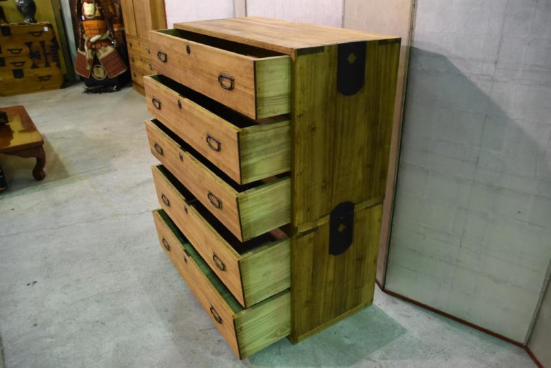 Vintage Japanese Clothing Chest - Image 6