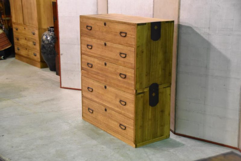 Vintage Japanese Clothing Chest - Image 5
