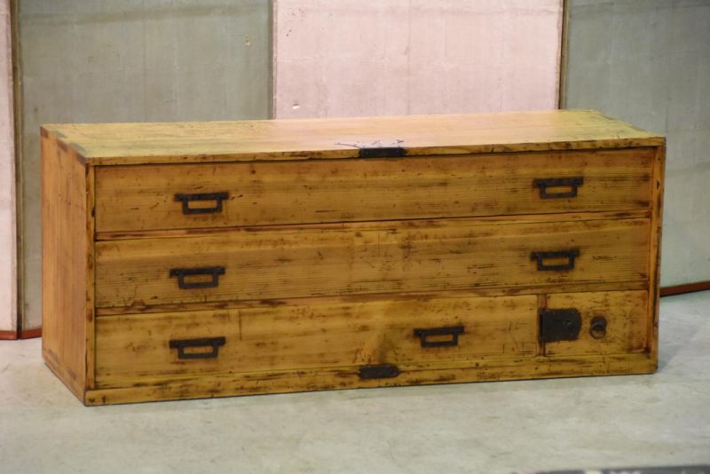 Katana Dansu (Japanese Sword Chest) - Image 11