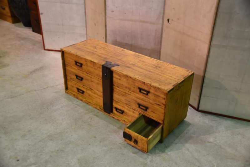 Katana Dansu (Japanese Sword Chest) - Image 7