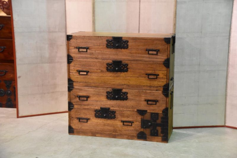 Late Edo Period Sendai Region Clothing Chest - Image 13
