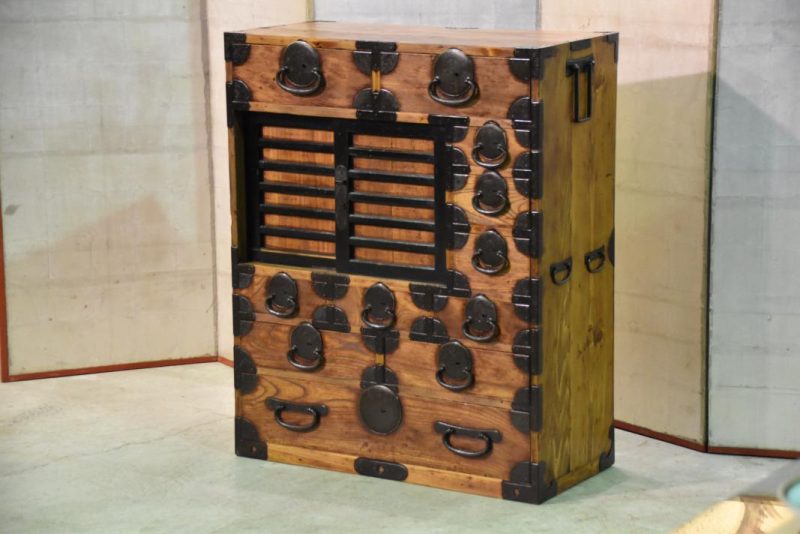 Matsumoto Meiji Period Merchants Chest - Image 3