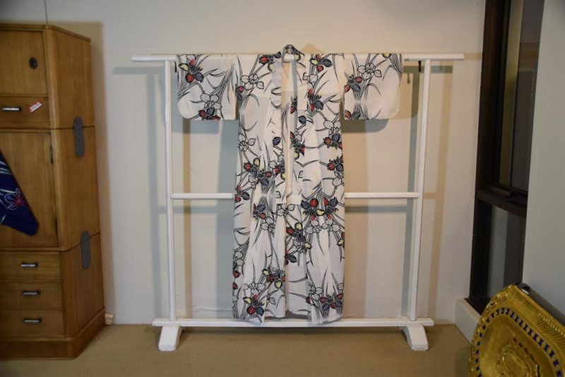White Floral Print Yukata