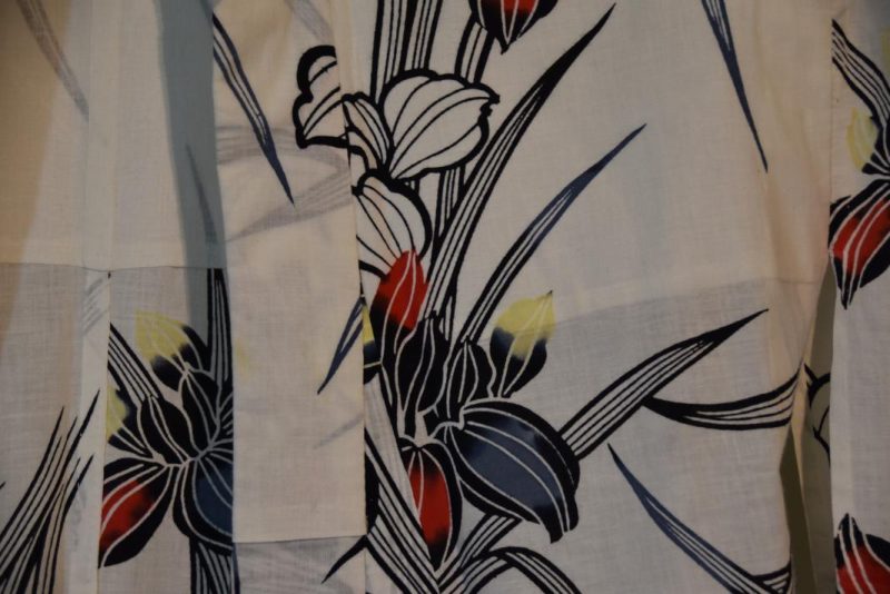 White Floral Print Yukata - Image 3