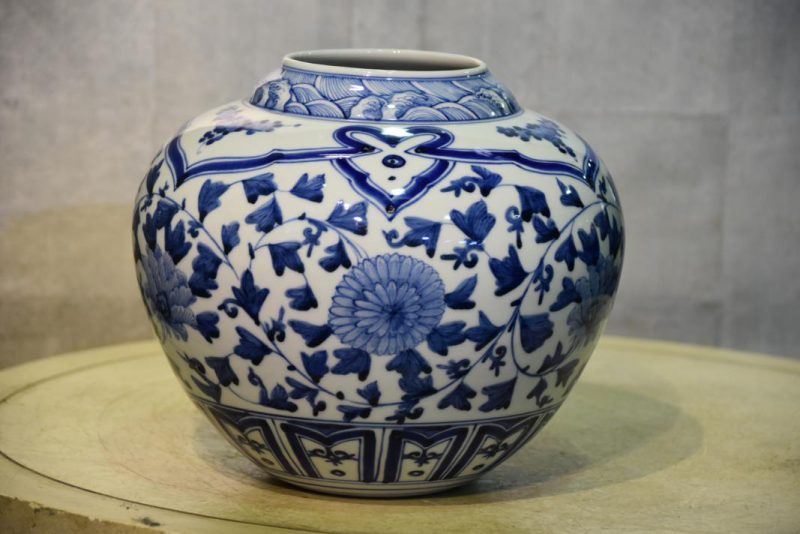Arita Ceramic Vase - Image 10