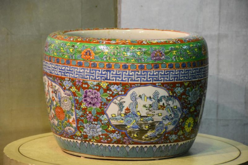 Imari Style Hibachi - Image 2