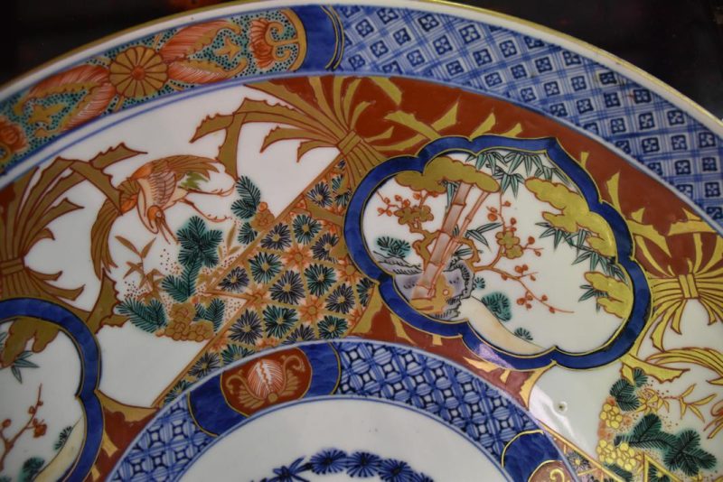 Pair of Japanese Imari Chargers - Image 9