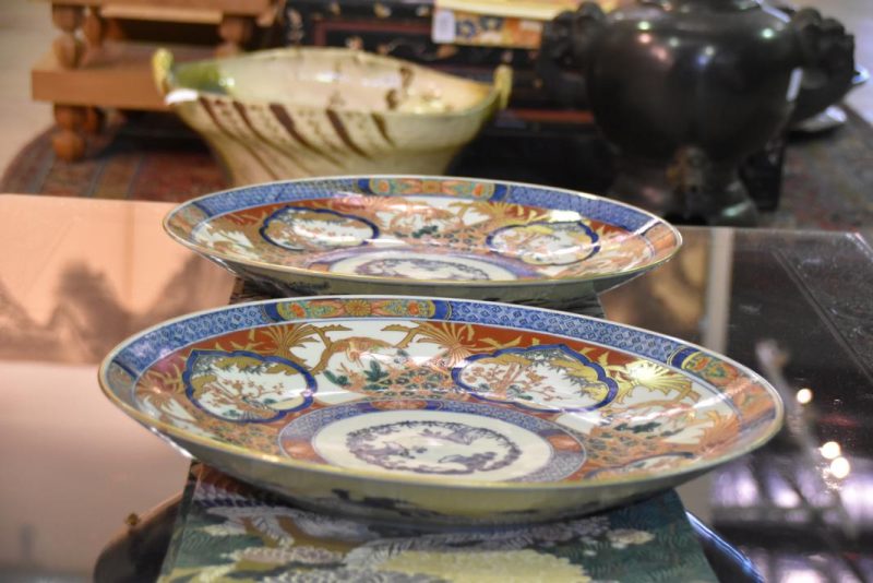 Pair of Japanese Imari Chargers - Image 7