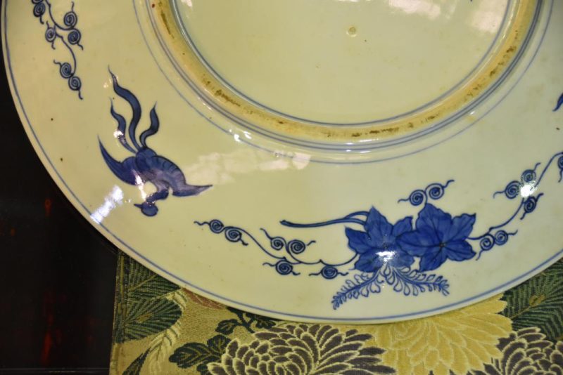 Pair of Japanese Imari Chargers - Image 5
