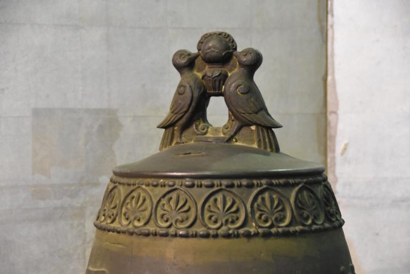 Japanese Bronze Hanging Bell dedicated to world Peace by  Daisetsu Suzuki - Image 13