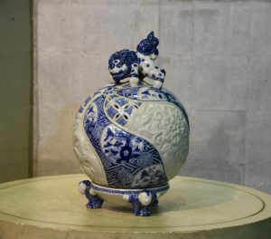 Kutani Incense Burner
