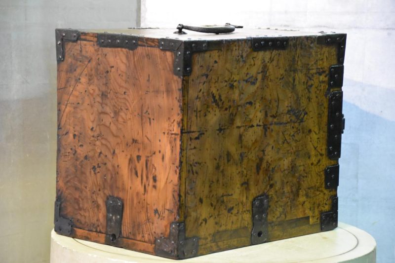 Japanese Edo Period Funa Dansu (Ships Chest) - Image 11