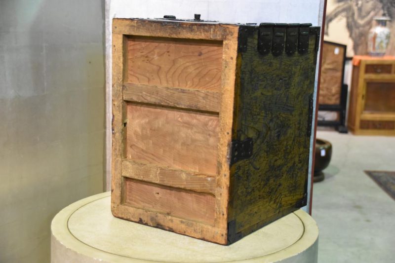 Japanese Edo Period Funa Dansu (Ships Chest) - Image 6