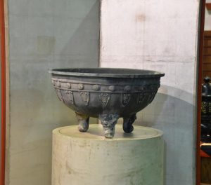 Antique Japanese Bronze Urn