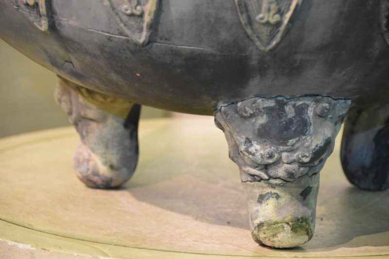 Antique Japanese Bronze Urn - Image 7