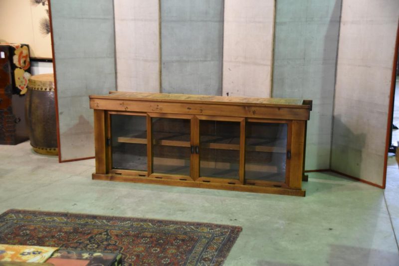 Sideboard