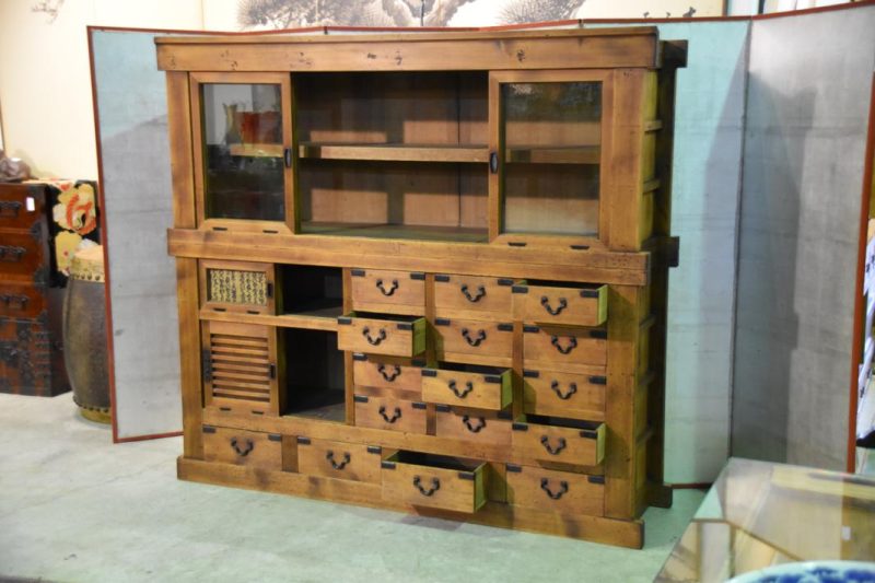 Japanese Meiji Period Shop Display Chest - Image 7