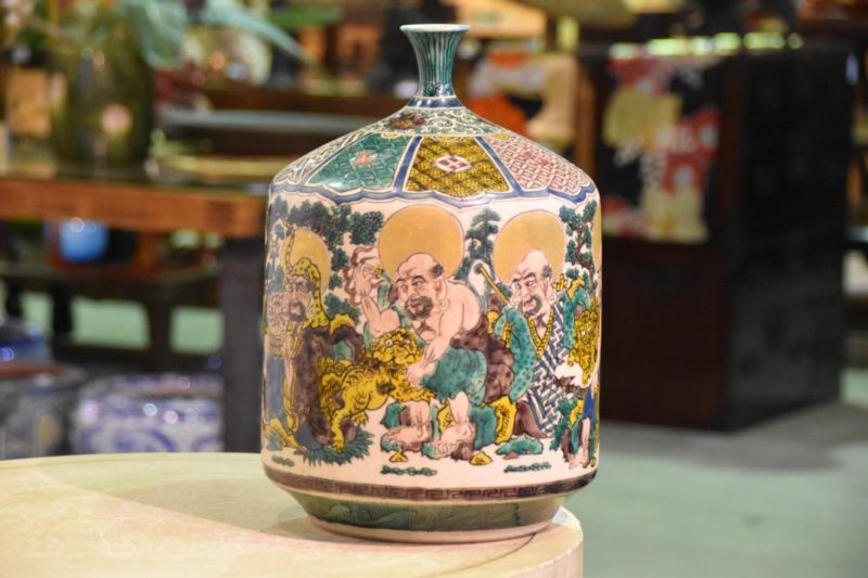 Kutani Vase - Image 3