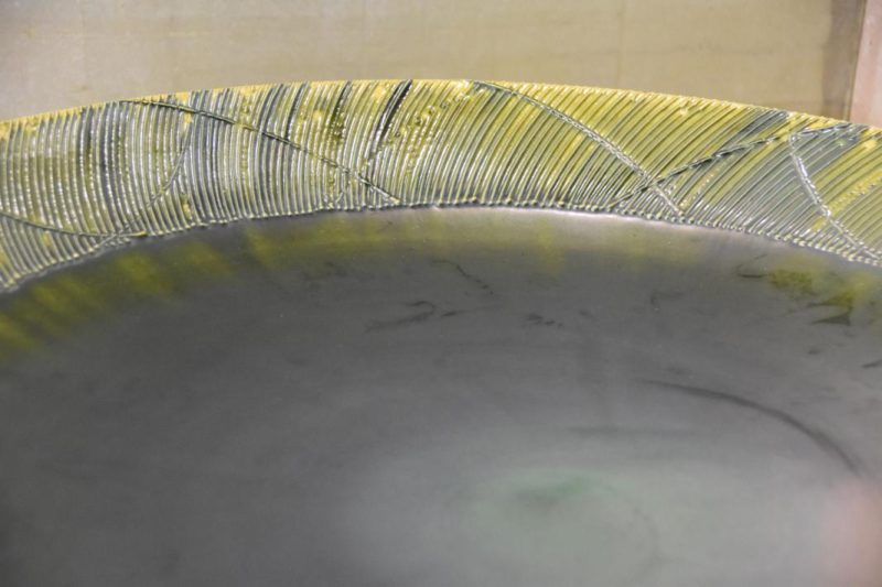 Large Japanese Oribe Plate - Image 11