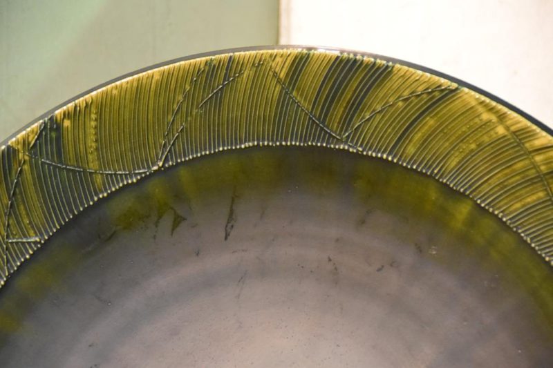 Large Japanese Oribe Plate - Image 8